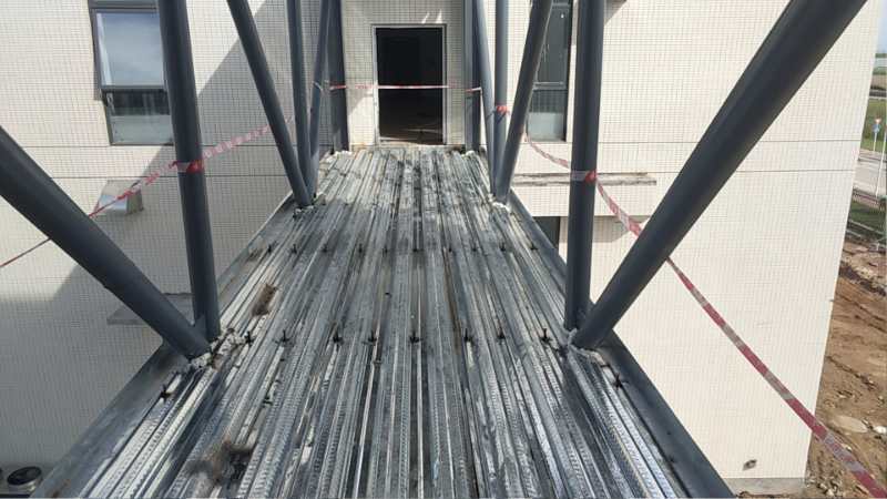 钢结构通廊设计