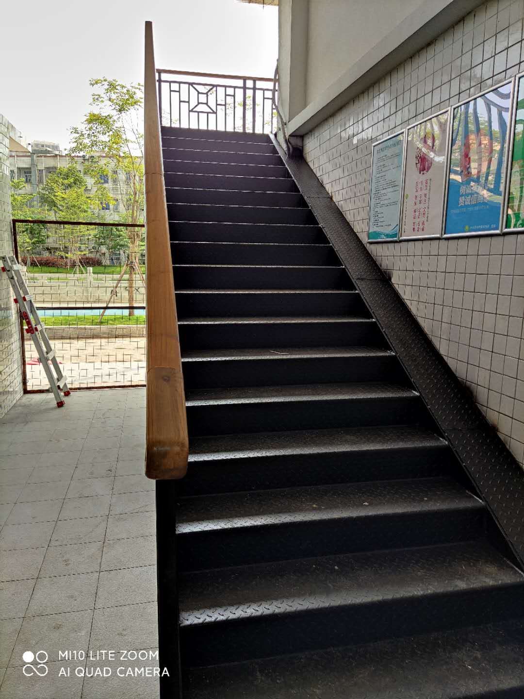 钢结构走廊过道